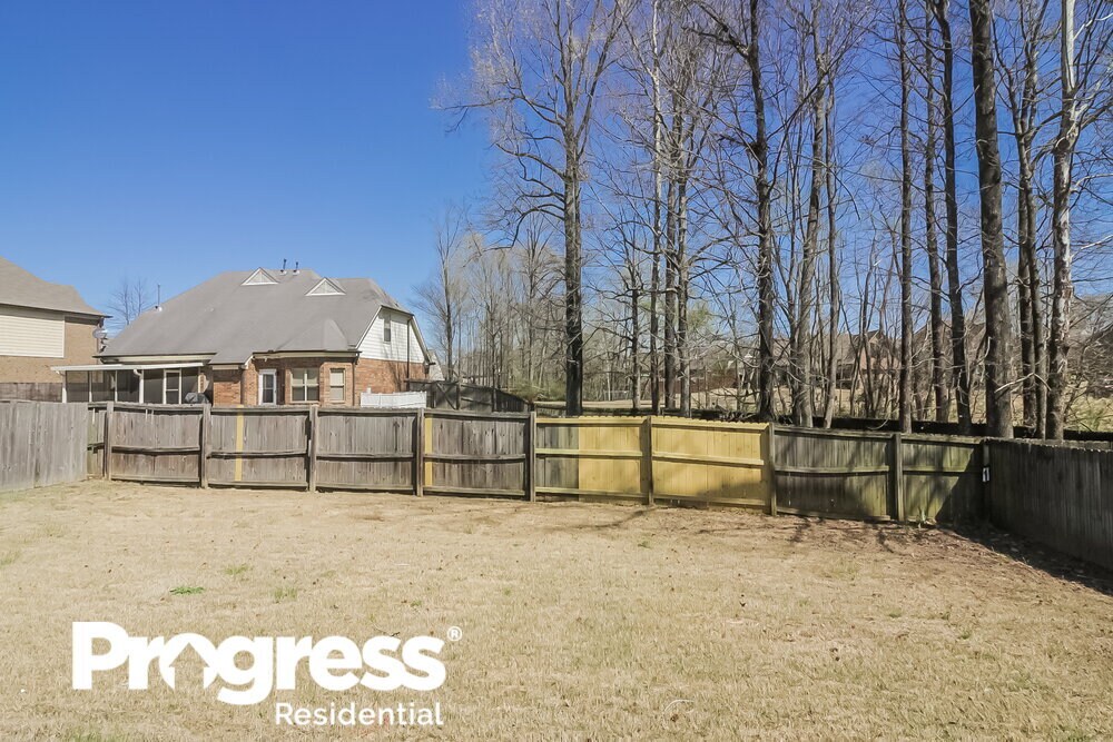 Building Photo - 1448 Carlton Ridge Dr