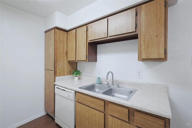 Building Photo - 2323 Wells Branch Pkwy