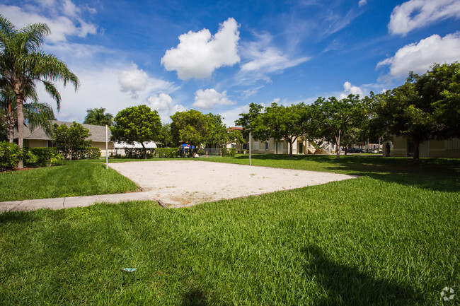 Building Photo - Hidden Grove Apartments