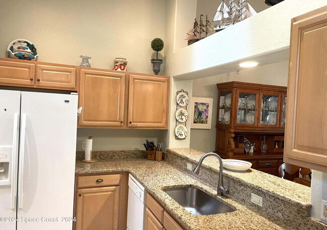 Building Photo - Fully Furnished 2 Bed/2 Bath Townhome in Sunny Melbourne Beach