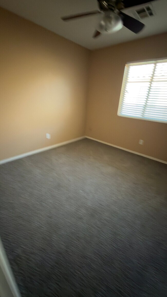 Building Photo - 14974 W Caribbean Ln