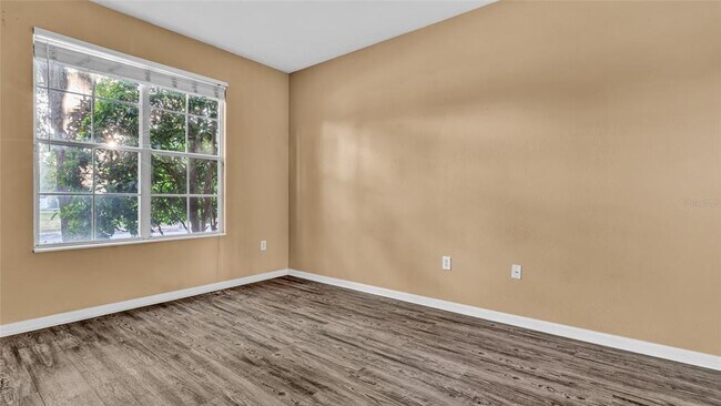 Building Photo - 410 S Armenia Ave