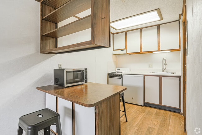 Building Photo - 385 Brunswick-