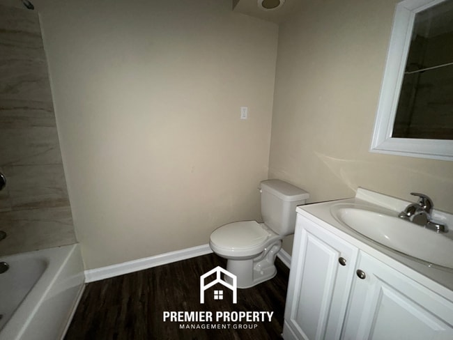 Building Photo - 6015 Harvest Hill Cove