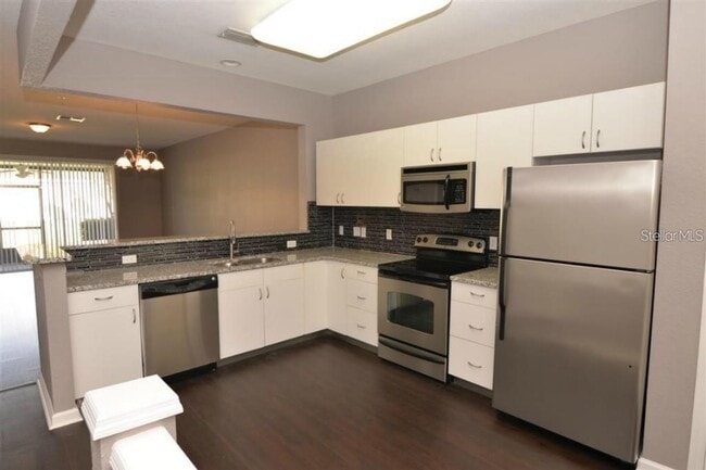 Building Photo - 6941 Cadiz Blvd