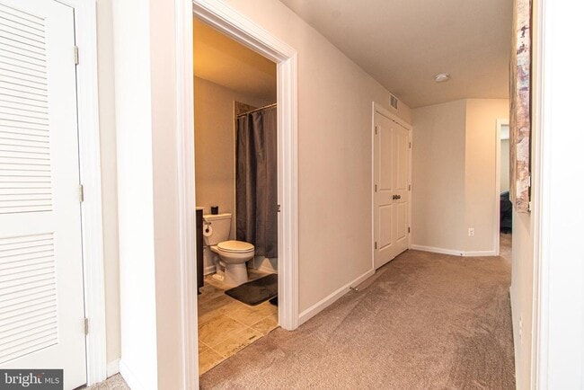 Building Photo - 9637 Block St