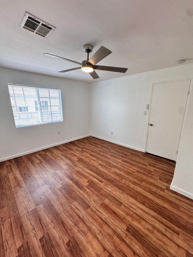 Building Photo - 14942 Cerritos Ave
