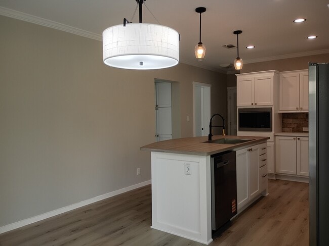 Building Photo - 9955 Killdeer Ln