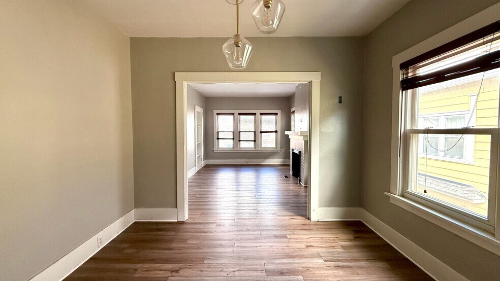 Building Photo - 771 Amherst St