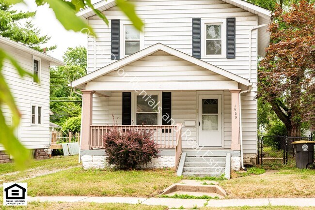 Primary Photo - 3 bedroom house now ready!