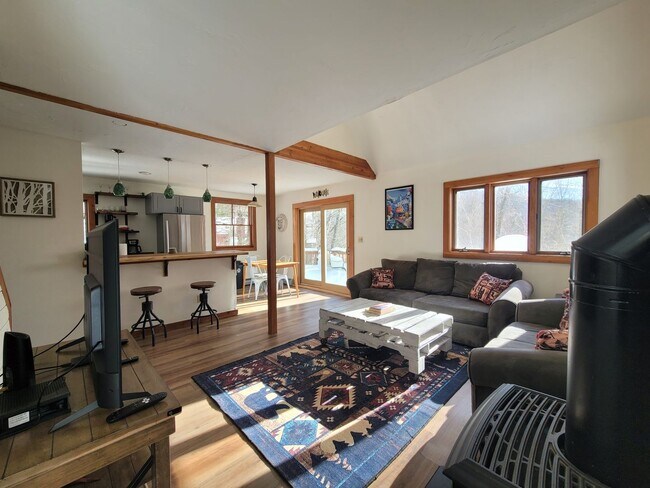 Building Photo - Private Furnished Home in Waterville Estates - 6 mo Winter Seasonal Lease available 11/1/26! - $2495