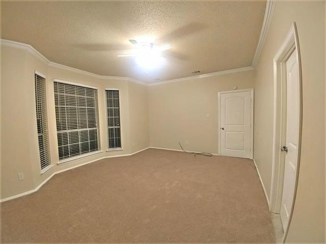 Building Photo - 705 Pine Lakes Dr