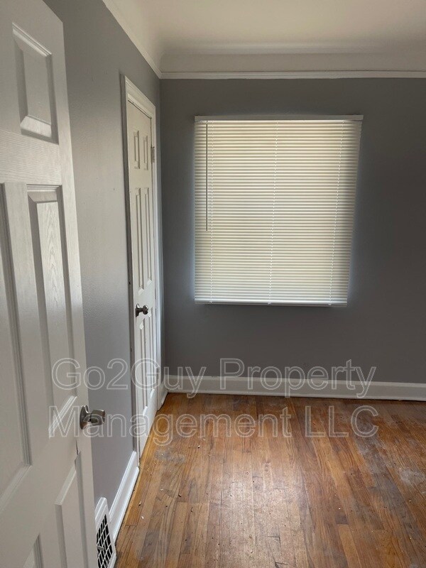 Building Photo - 18034 Birwood St