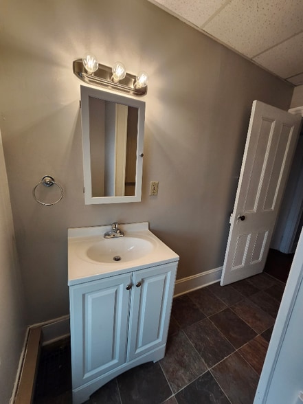 Building Photo - 332 W St Joseph St