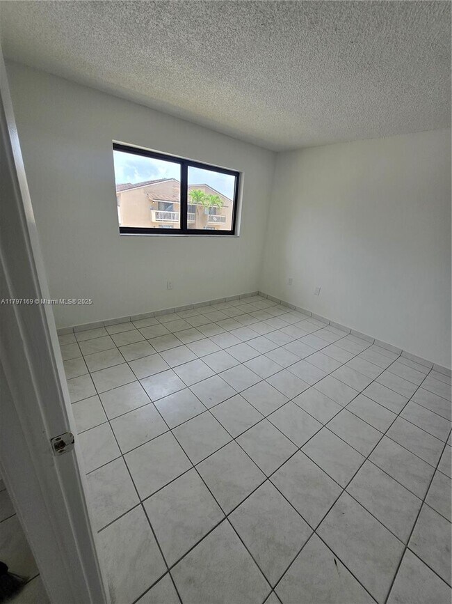 Building Photo - 15421 SW 80th St