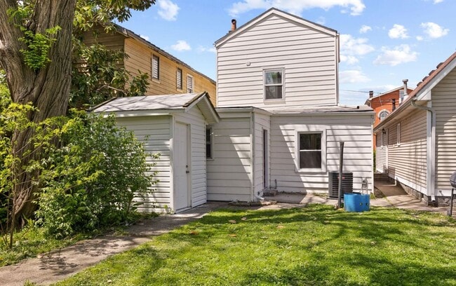 Building Photo - REMODELED Butchertown home for rent!