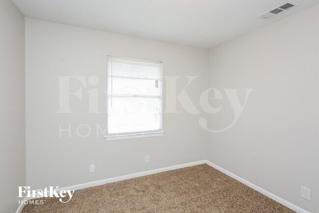 Building Photo - 3500 Coronado Ct