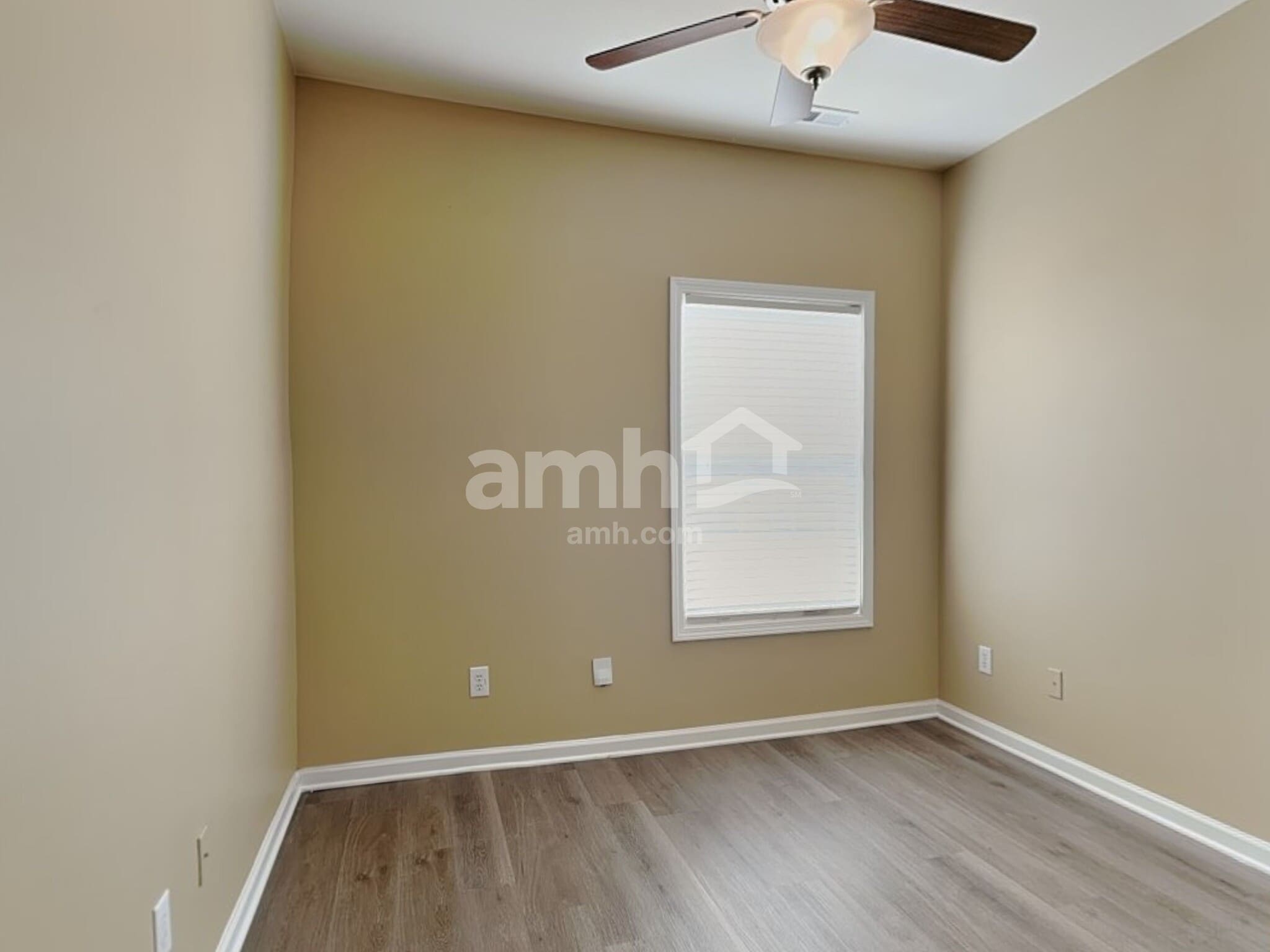 Building Photo - 6878 Coopers Hawk Trl