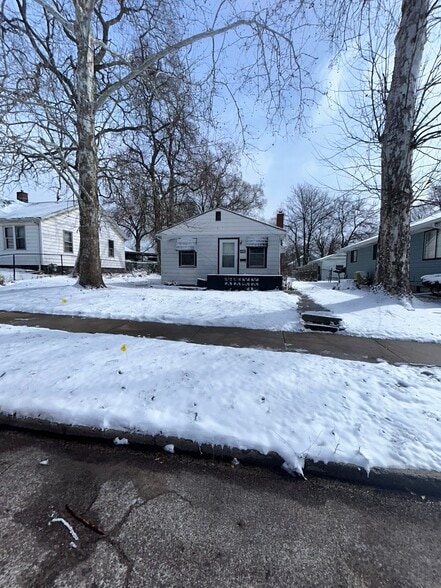 Building Photo - 1400 S Westmoreland Ave
