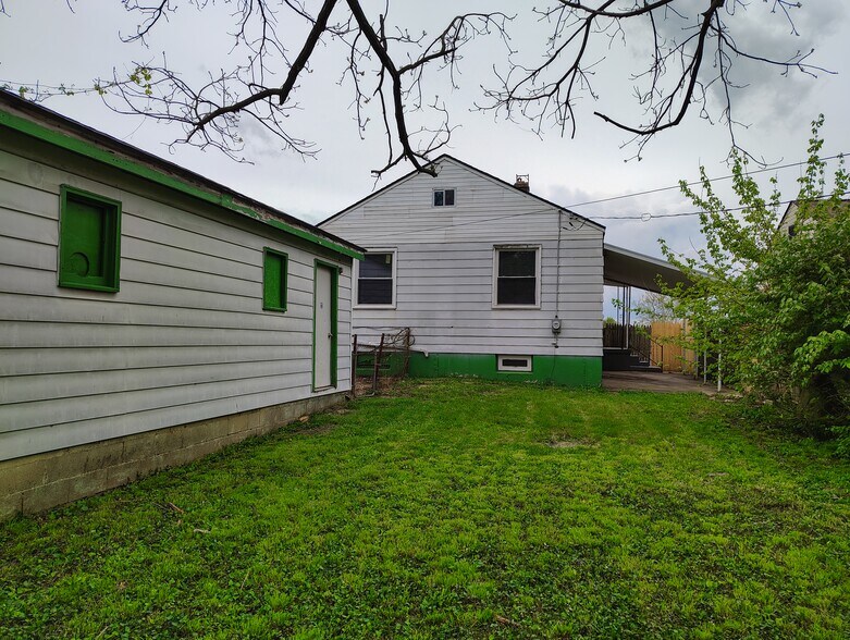 Building Photo - 4401 Queens Ave