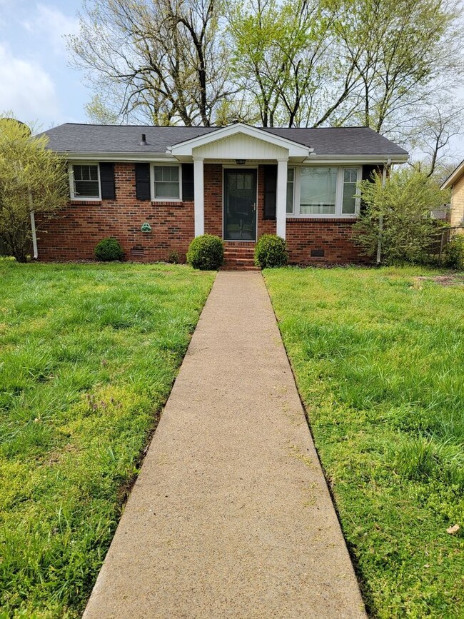 Building Photo - Nashville Rental with One Level Living and...