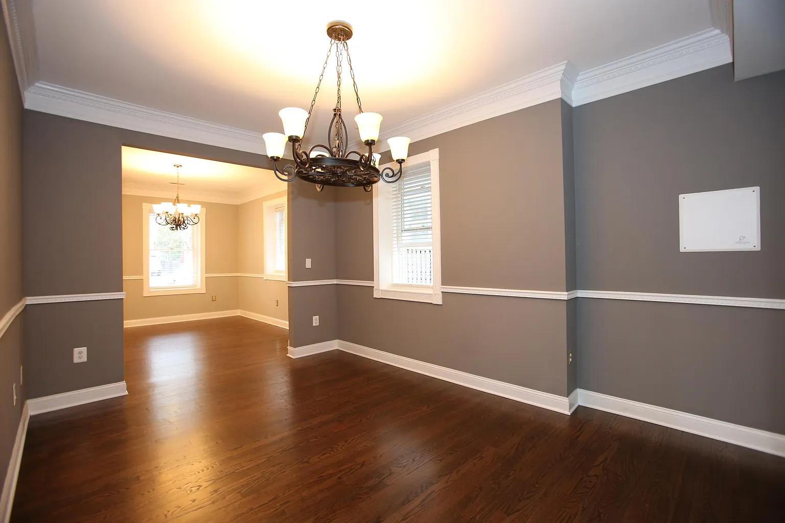 Dining area - 3820 Elbert Ave
