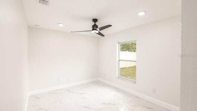 Building Photo - 1414 E Harding St