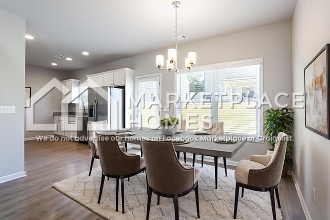 Building Photo - 211 Ww Carr Ave