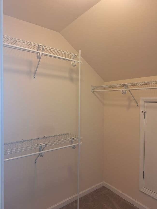 Building Photo - Superb Home Located in the Catawba Hills Neighborhood!