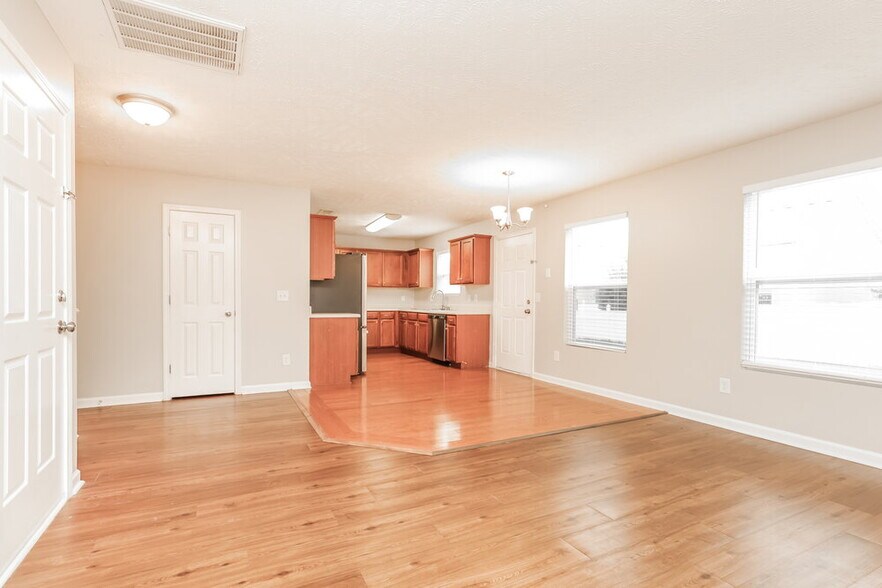 Building Photo - 3410 Juneberry Way