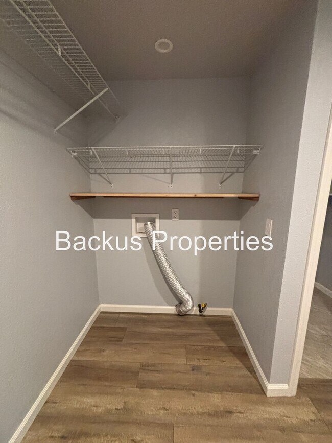 Building Photo - ALL UTILITIES INCLUDED! Wonderful Three-Bedroom home in Gonzales