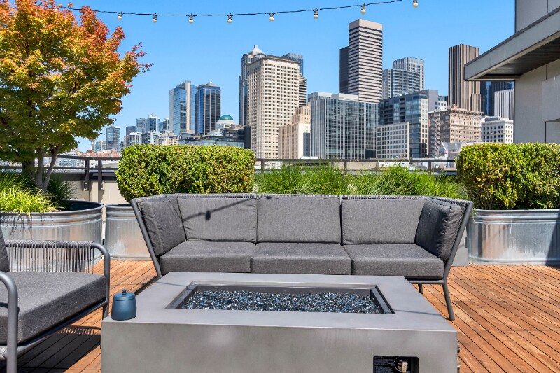 Building Photo - 80 South Main St