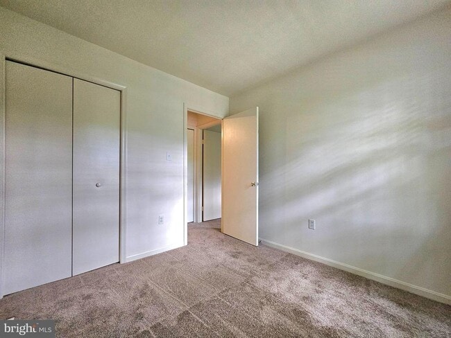 Building Photo - 4802 Treasure Ct