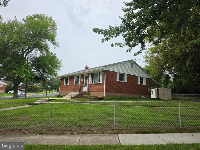 Building Photo - 4700 Red Fox Rd