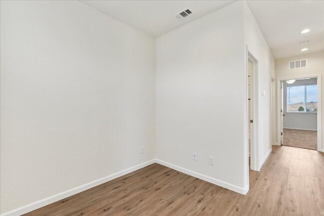 Building Photo - The Sierra - Beautiful 2 Bedroom Luxury Townhome with Loft, 2.5 Bath and Full 2 Car Garage