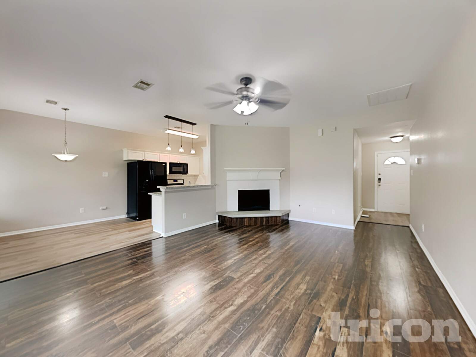 Building Photo - 2002 Briar Grove Dr