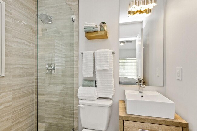 Building Photo - 800 Briny Ave