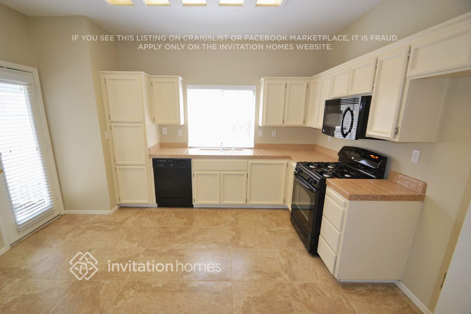 Building Photo - 8977 Arborview Dr