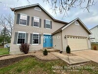 Building Photo - 7 Park City Ct