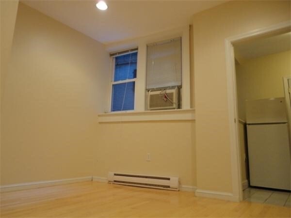 Building Photo - 53 Garden St