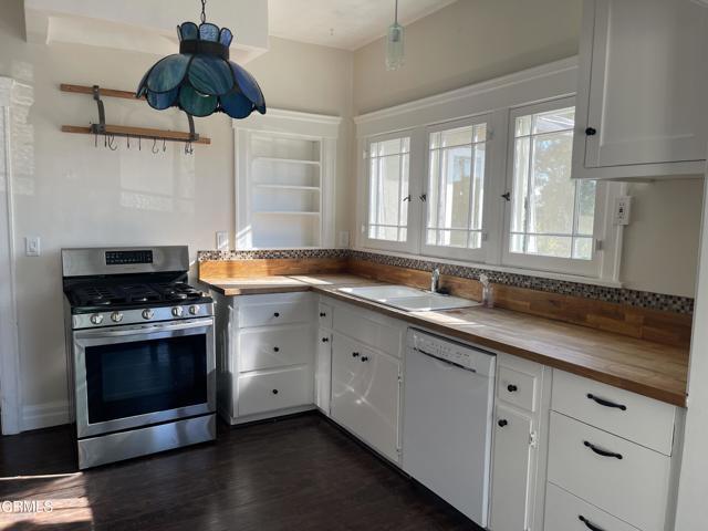 Building Photo - 147 N Baldwin Ave