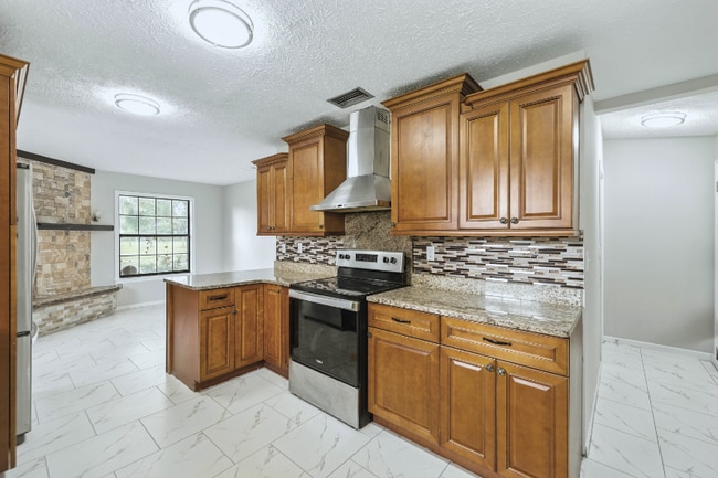 Building Photo - 8094 SW 52nd Ct