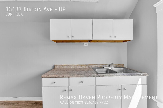 Building Photo - 13437 Kirton Ave