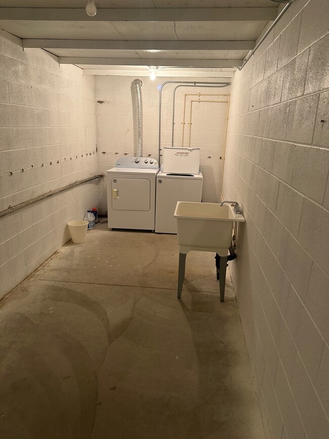 Building Photo - 6601 County Rd 625