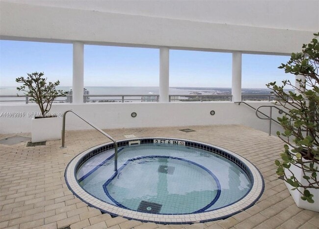 Building Photo - 60 SW 13th St