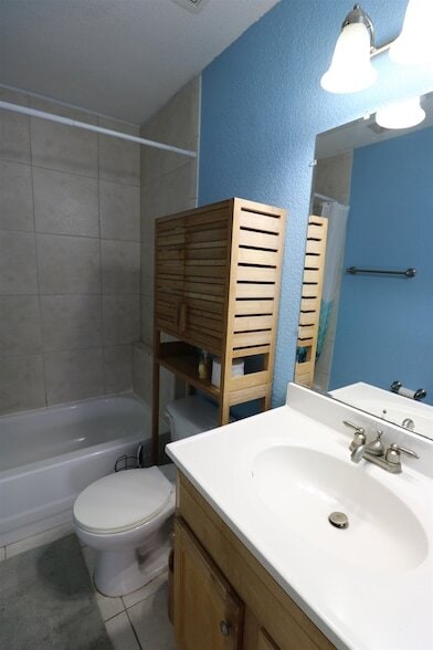 Building Photo - 47 Brigantine Ct