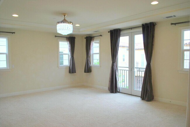 Building Photo - 3502 Cinnamon Ridge Rd