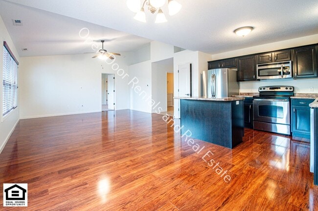 Building Photo - 12595 Shearwater Run