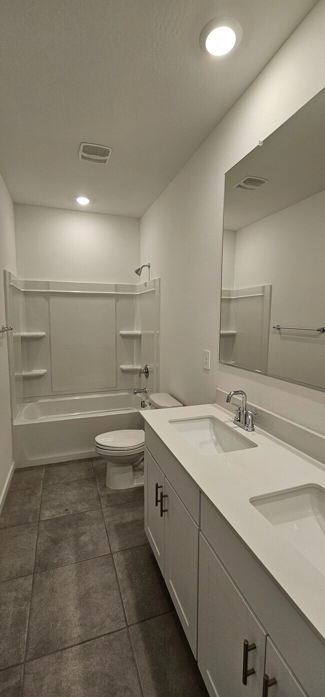 Building Photo - 5050 W Hunter Trl