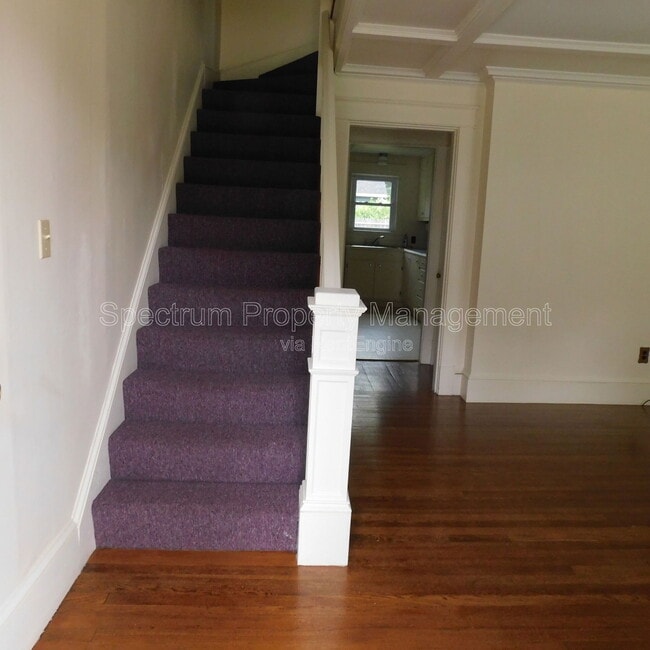 Building Photo - 27 Johnson Heights